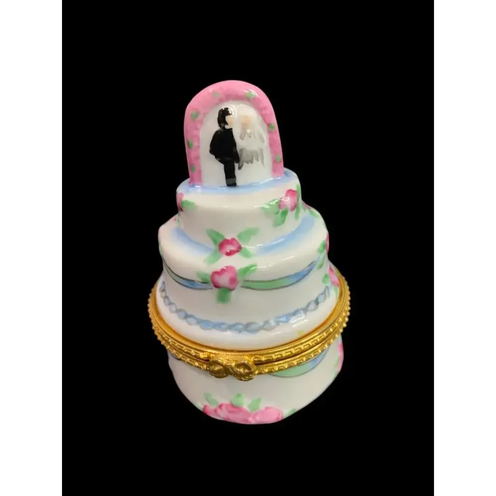 Porelain Hinged Trinket Ring Box Tiered Wedding Cake Bridal 3.2
